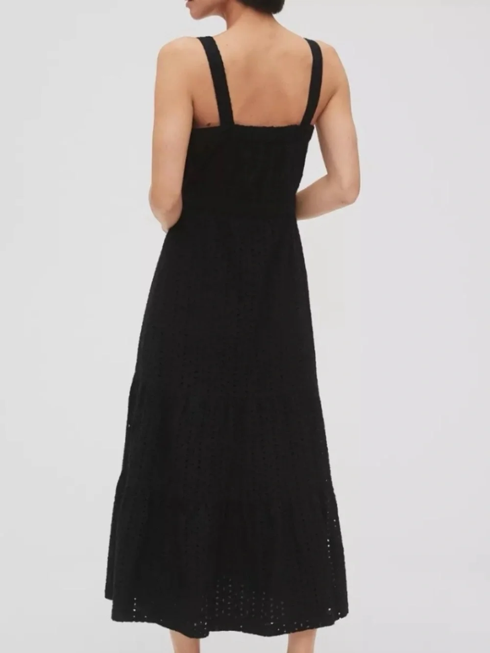 GAP Eyelet Maxi Dress Size 4 Black Apron Sundress Preppy Minimalist Summer